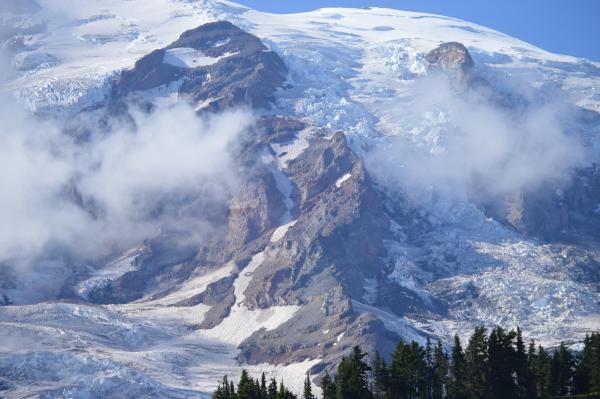 Tahoma (Mt. Rainier) in 2019